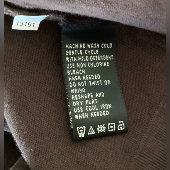 NWT Size Large AUGUST SILK Brown Sleeveless Top with Gold Shoulder Accent - Picture 9 of 9